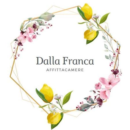 Отель Dalla Franca Кьявари Экстерьер фото